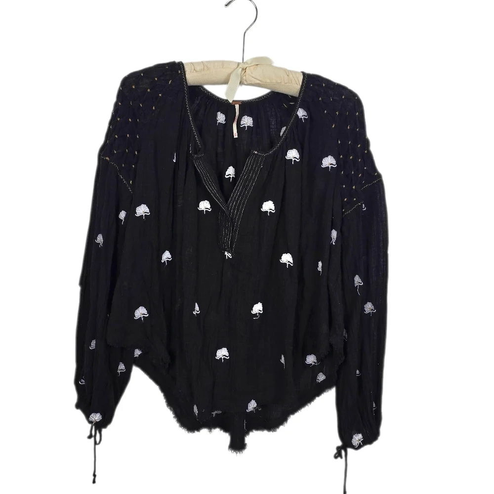 Free People Gauzy Floral Embroidered Peasant Blouse Henley Neck Black White XS